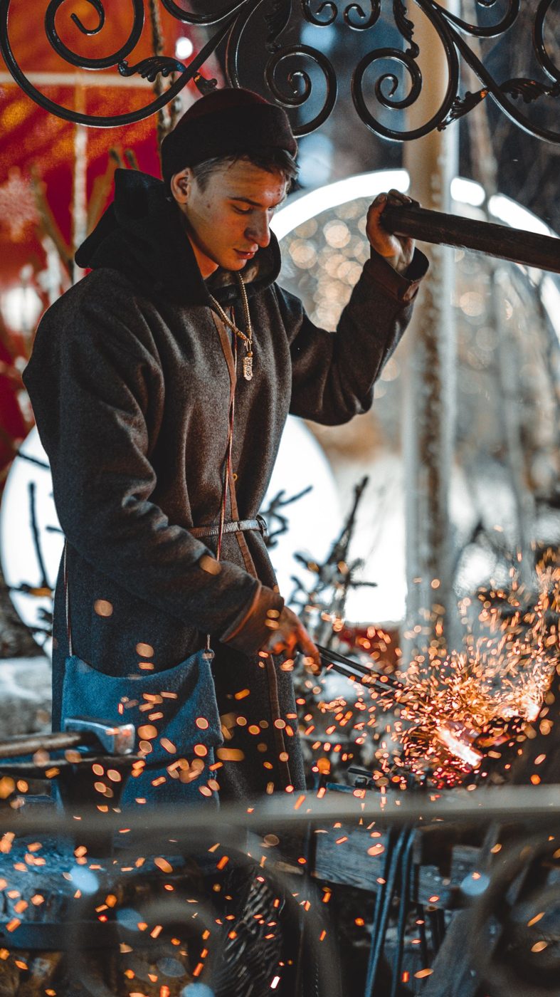 L’usage du couteau guide sa fabrication